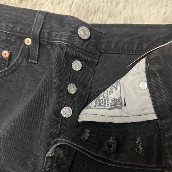 🆕 501® ORIGINAL FIT HIGH RISE WOMEN'S SHORTS - Picture 5 of 7